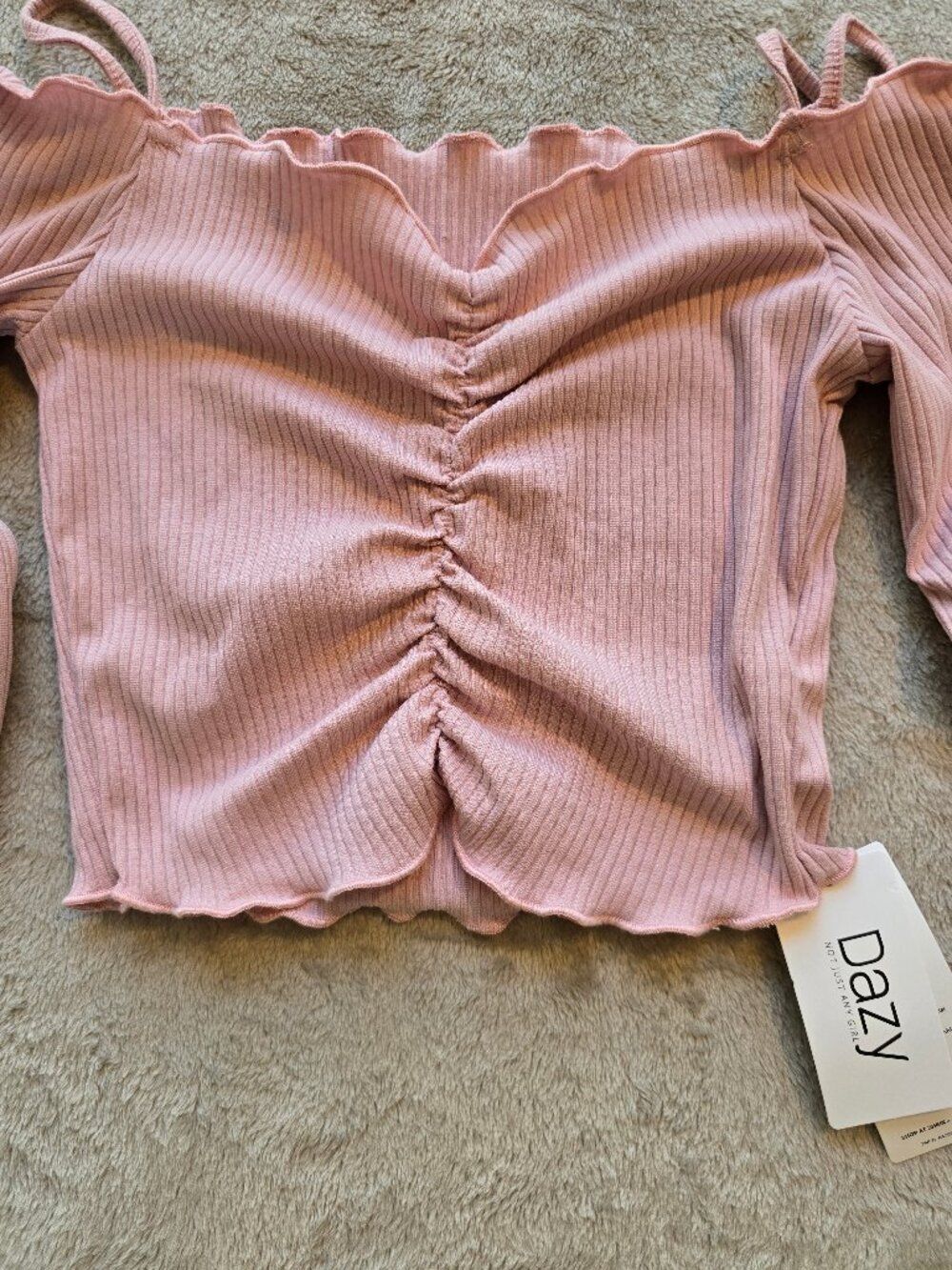 NWT DAZY Pink Rib-Knit Off-The-Shoulder Ruched Top - Size S - Picture 2 of 7